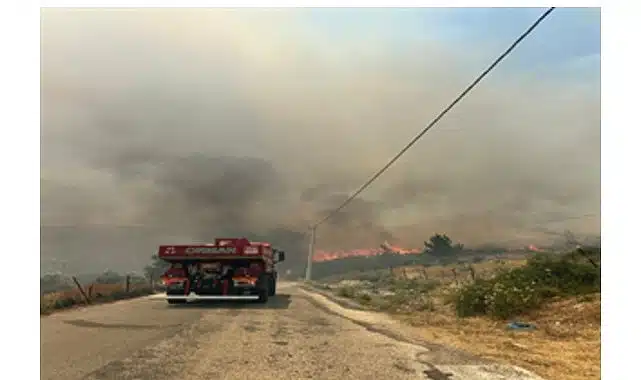 Karaburun’da yangın alarmı