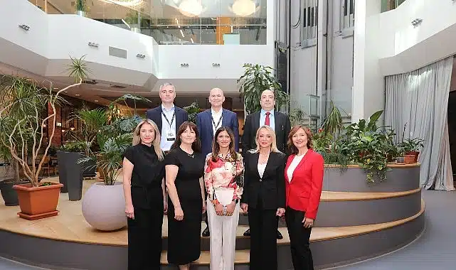 Microsoft Türkiye ile Teknolojide Kadın Derneği, “Geleceğe Güvenle (Secure the Future)” projesiyle teknoloji sektöründe kadın istihdamını arttırmayı hedefliyor