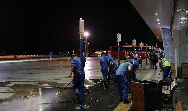 Temiz Otogar, Güvenli Yolculuk: Büyükşehir Belediyesi Pırıl Pırıl Aydın İçin Çalışmalarını Sürdürüyor