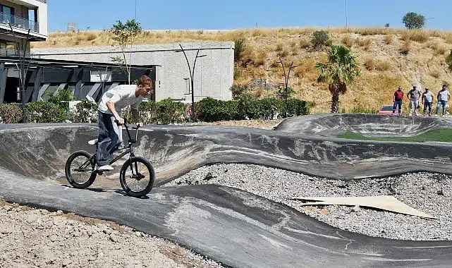 Bornova’da pedallar geleceğe dönecek
