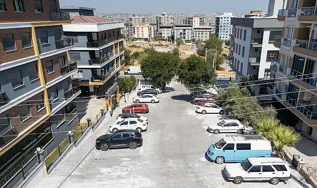 Buca’da cep otoparkları ile mahalleler nefes alıyor