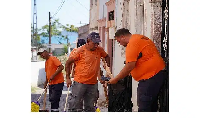 Cunda (Alibey) Adası’nda Kapsamlı Temizlik Seferberliği