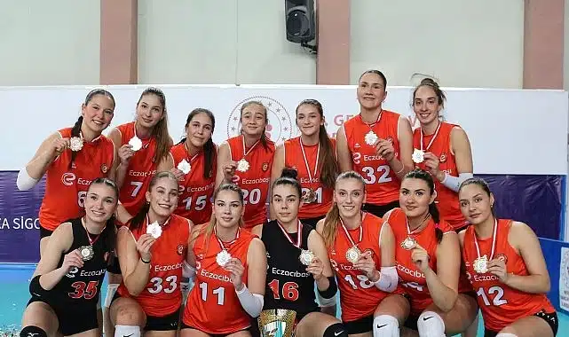 Eczacıbaşı Spor Kulübü Altyapı Takımları 2024 – 2025 Sezonuna Damga Vurdu!