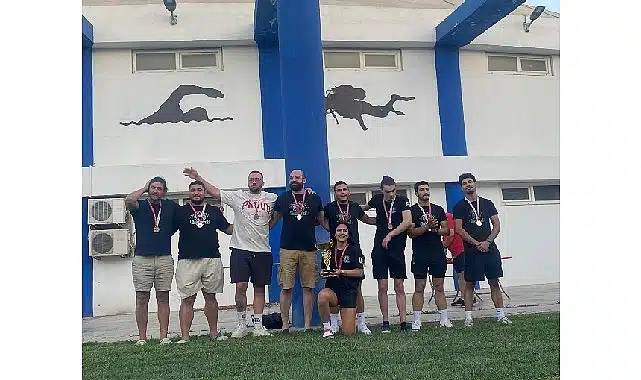 Egeli genç ragbicilerden İzmir’de çifte şampiyonluk