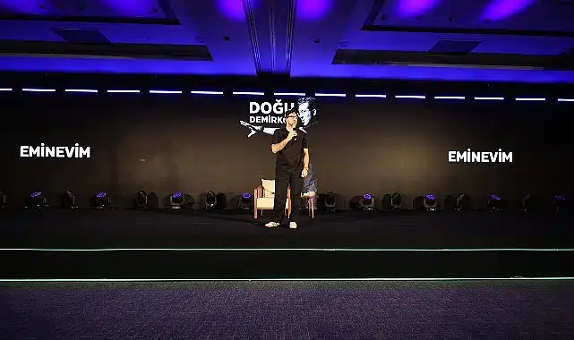 Eminevimliler tapu teslim töreninde buluştu