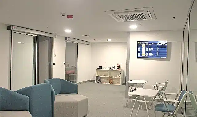 İzmir Adnan Menderes’te “Sessiz Oda” hizmete açıldı