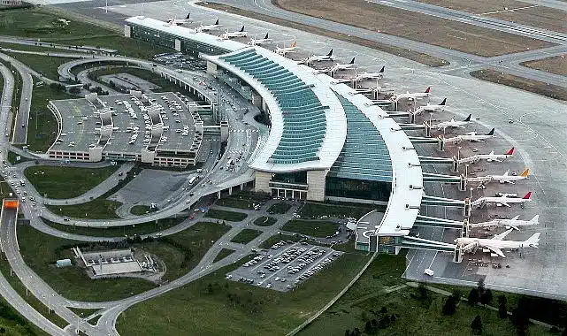 TAV Havalimanları’ndan altı ayda 824 milyon avro ciro