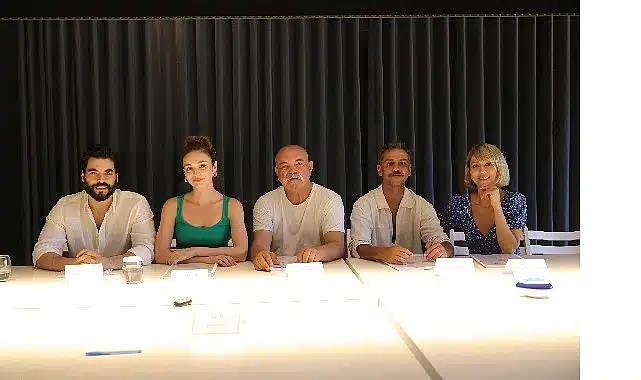 ‘Veliaht’ Dizisi Oyuncuları Okuma Provasında Bir Araya Geldi!