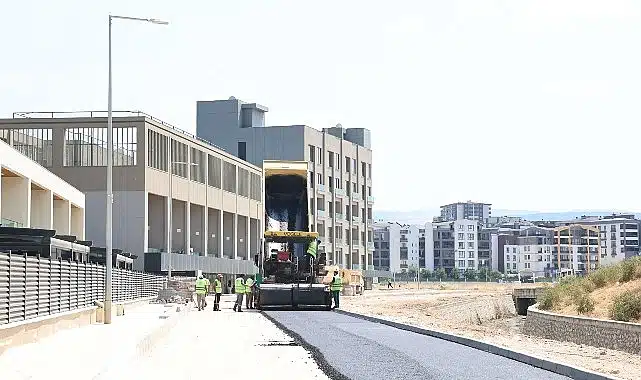 Balkan Mahallesi’nde yollar asfaltlanıyor