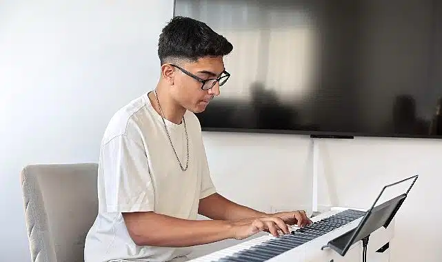 Genç yetenek Burak, hayaline Konak’ın kursuyla kavuştu