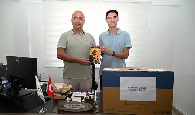 Gençlik meclisinden anlamlı bağış