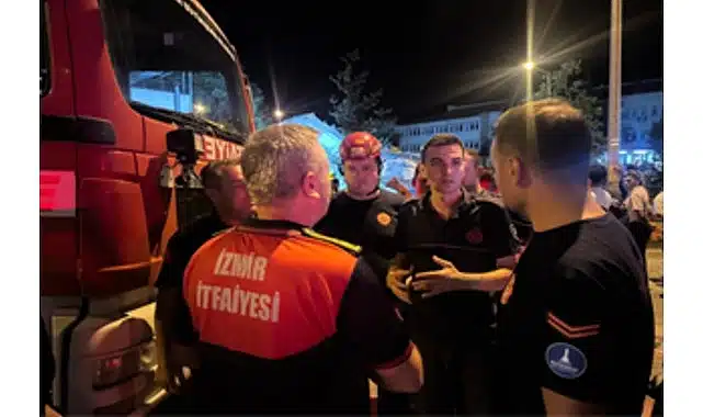 İzmir İtfaiyesi Balıkesir’de görev başında