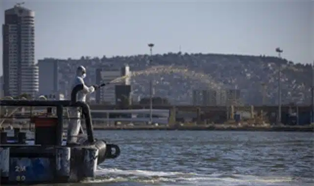 İzmir Körfezi için modifiye kil uygulaması devrede