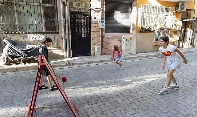 Karşıyaka’da Sokak Senin Olimpiyatları devam ediyor!