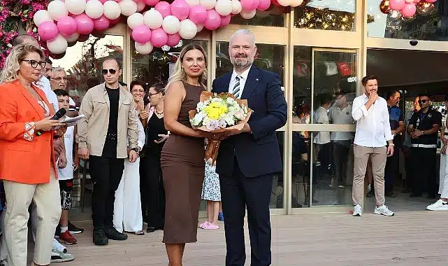 Menemen Belediyesi Aynısefa Sosyal Tesisleri görkemli bir törenle açıldı
