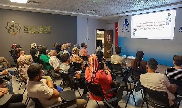 SAGEM’den ebeveynlere okula uyumda ailenin rolü konulu seminer
