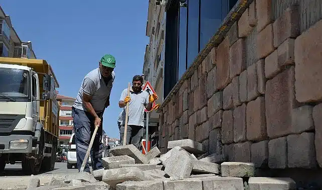 Sokak ve Caddelerde Bakım Onarım Çalışmaları Sürüyor