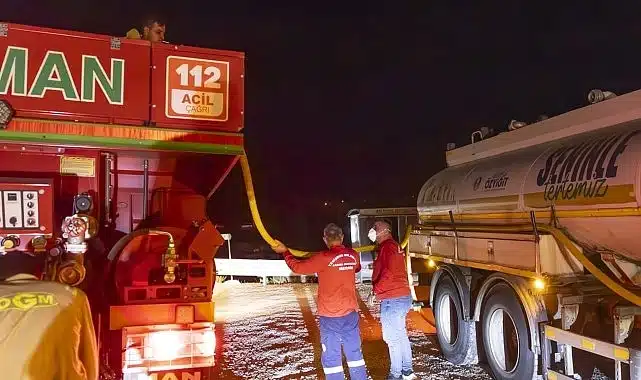 Yenişehir Belediyesi Silifke’de yangın söndürme çalışmalarına destek verdi