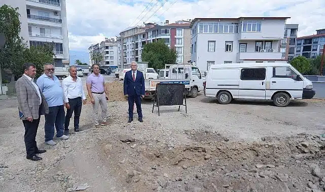 Başkan Deveciler Pazarbşı Caddesi’nde İncelemelerde Bulundu