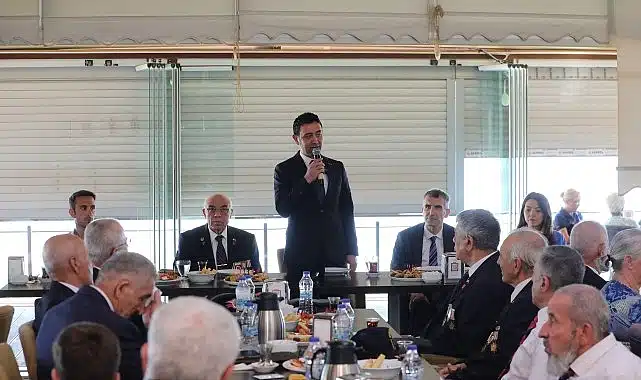 Başkan Önal, gazilerle bir araya geldi