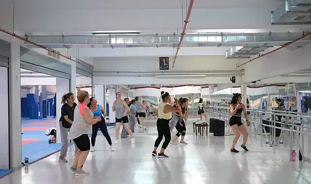 Bayraklı’da 3 Bin 500 kişi yaz spor okullarında buluştu