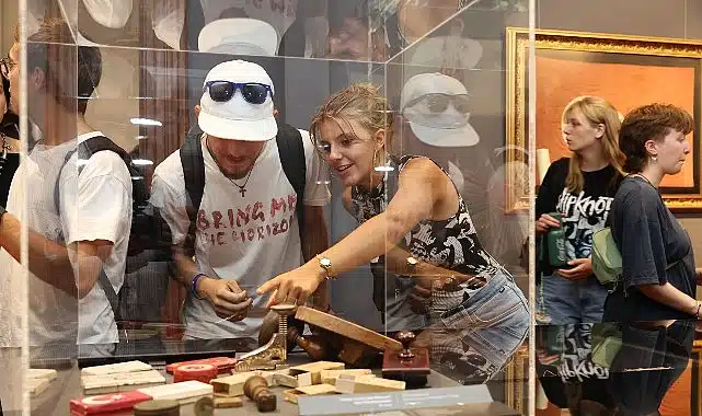 Bu yıl Erasmus+ programı kapsamında 13 ülkeden 51 öğrenci DEÜ’ye katıldı.