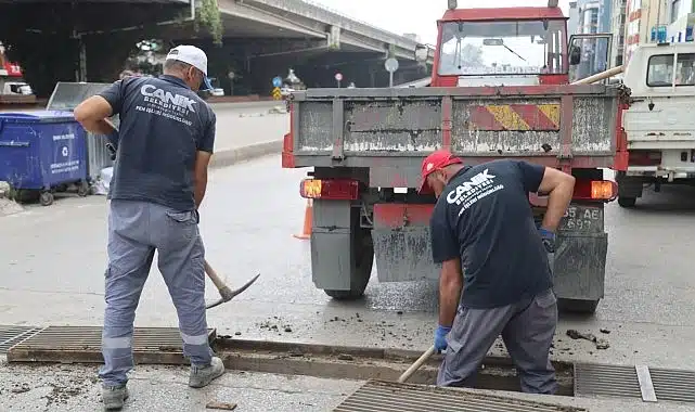Canik Belediyesi, mazgal temizliği çalışmalarına aralıksız bir şekilde devam ediyor.