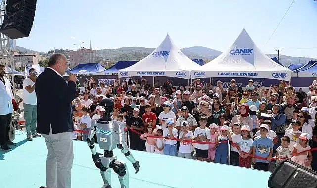 Canik Belediyesi’nden Samsun’un 17 İlçesinde Yapay Zekâ Eğitimi