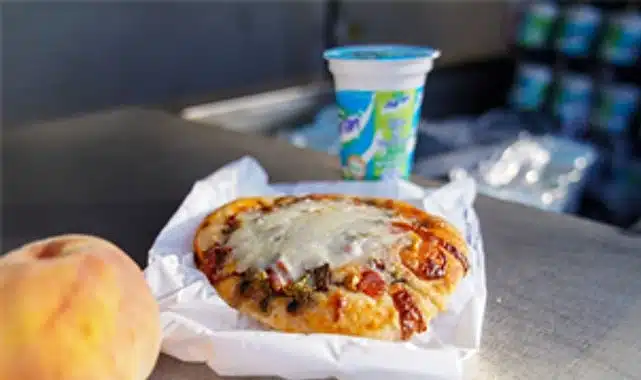 Çocuklar derse karnı tok başlasın