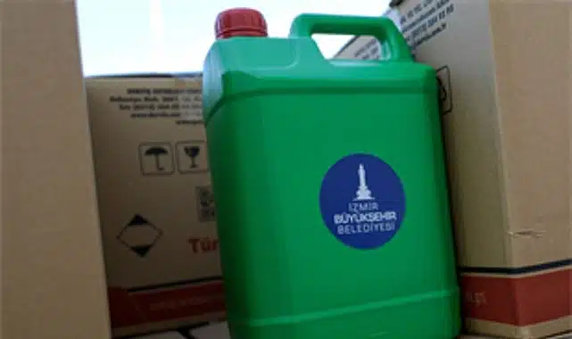 İzmir Büyükşehir Belediyesi’nden okullara hijyen seti desteği