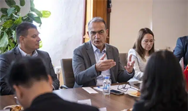 İzmir ile Çin deniz ulaşımında iş birliği yapacak