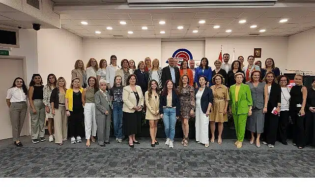 Kadınlar Çalışma Hayatında Güçlenmek İçin İzmir’den Ses Yükeltti