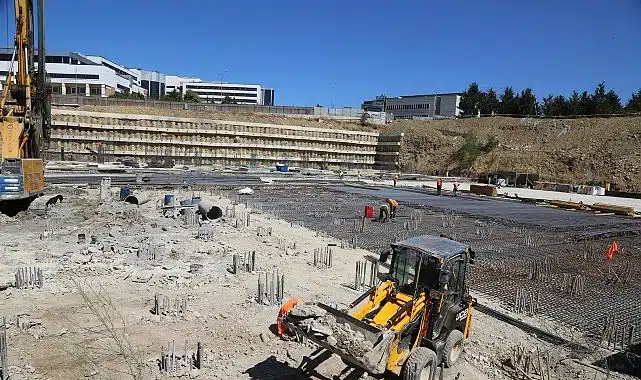KOÜ Camii ve Otopark projesi ilerliyor
