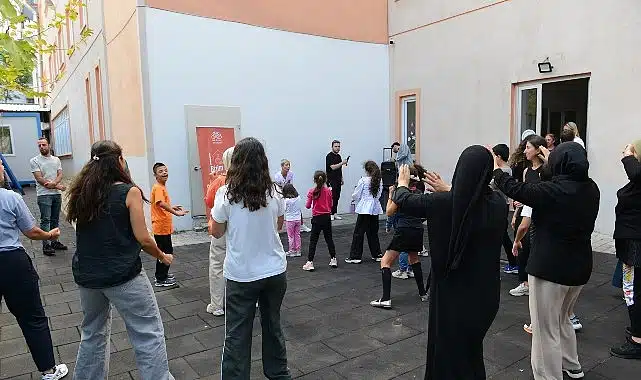 Nilüfer Belediyesi’nden engelli bireylere özel zumba etkinliği