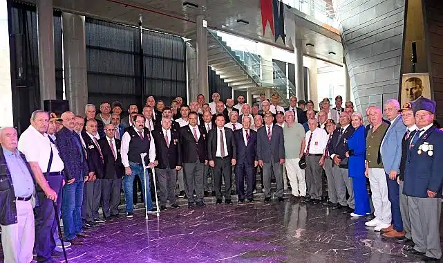 Osmangazi Belediyesi gazileri en özel günlerinde unutmadı