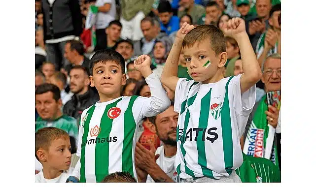 Osmangazi’nin Miniklerinden Bursaspor’a Büyük Destek