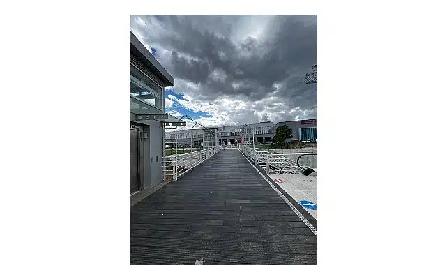 Şehir Hastanesi üst geçidinde hummalı çalışma