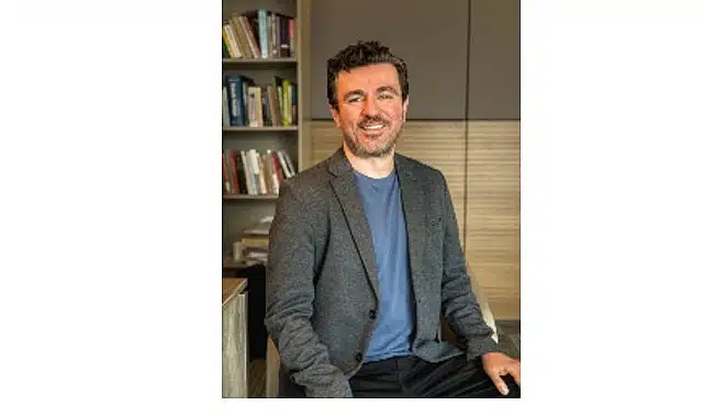 Sosyal medyada paylaşmaya odaklanırken, yaşamın kendisini kaçırıyoruz