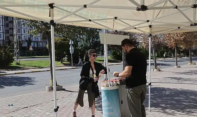 Üniversiteli Öğrencilerine Hoş Geldiniz İkramı