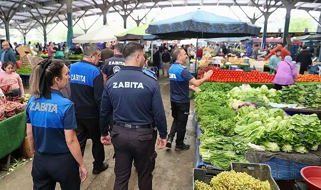 Buca Belediyesi’nden pazar yerlerinde denetim