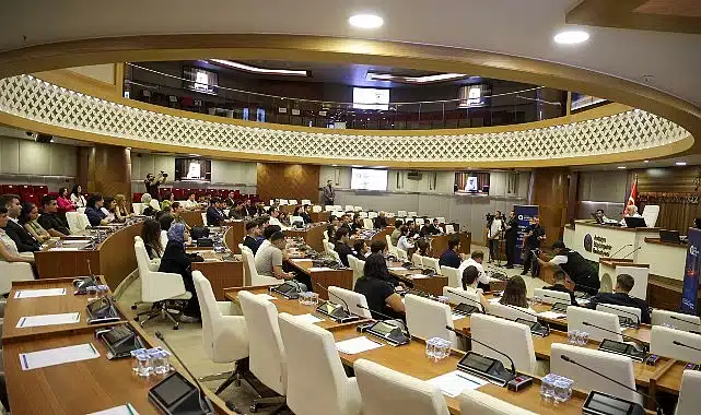 Büyükşehir Gençlik Meclisi kentin geleceğine ışık tutuyor