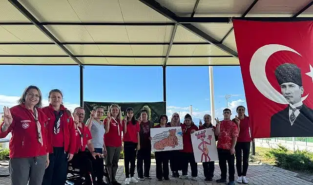 Efes Selçuk’un engelsiz çocukları izcilikle tanıştı