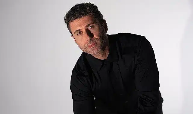 Eser Çakarcı sessizliğini ‘Ay Sende Mi?’ ile bozdu!