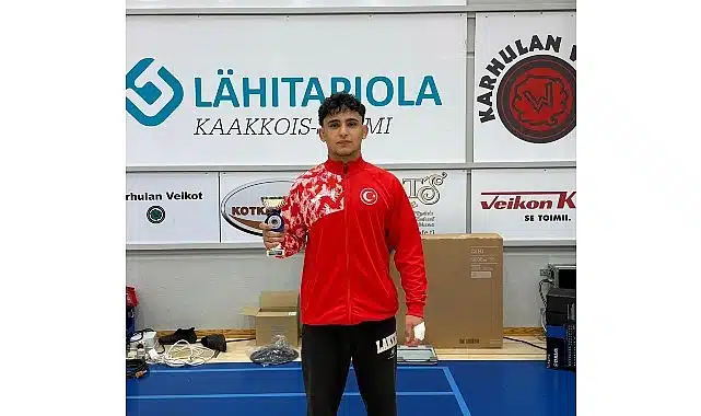 Güreşte Çifte Madalya Sevinci