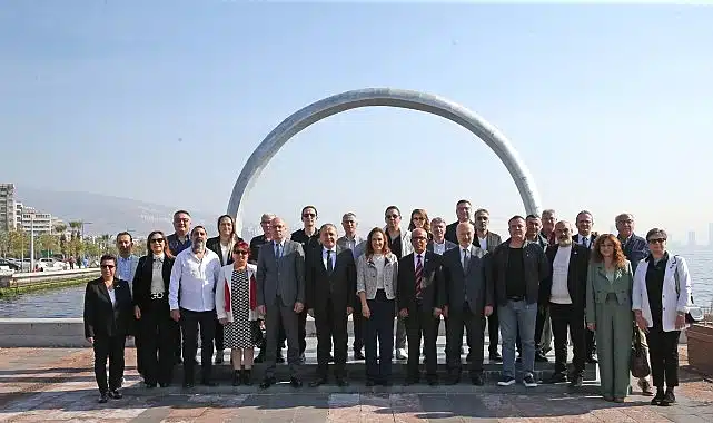 Karşıyaka’da “Muhtarlar Günü” zirvesi