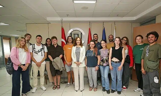 Karşıyakalı öğrencilere uluslararası eğitim desteği