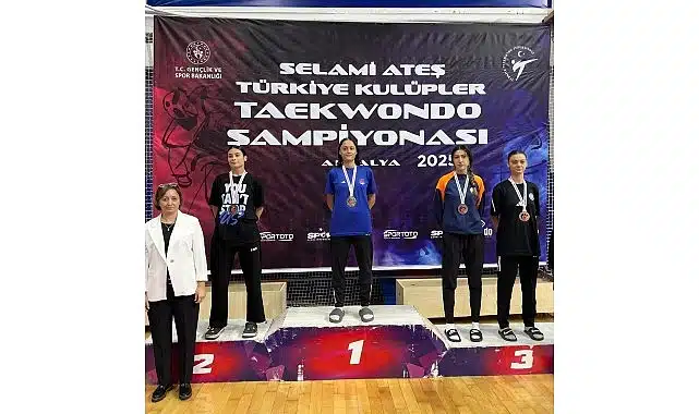 Osmangazili Taekwondocudan Bronz Madalya