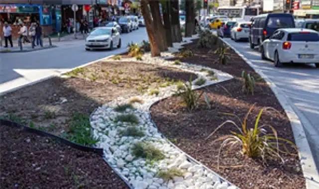 Şirinyer’in simge parkı daha güvenli, daha konforlu