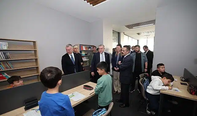 Bakan Bak, Hasan Doğan Bilgievi ve Sporcu Eğitim Merkezi’ni gezdi