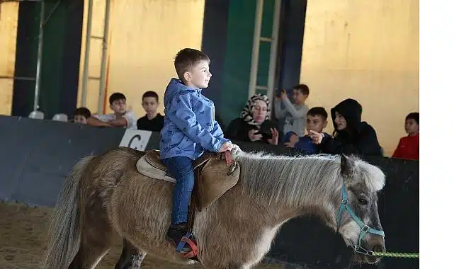 Kartepe Belediyesi Atlı Binicilik Kulübü’ne Yoğun İlgi